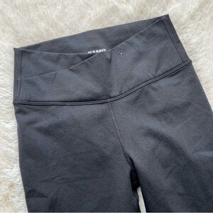 Old Navy Cloud Comfy 7/8 Black Leggings size Small